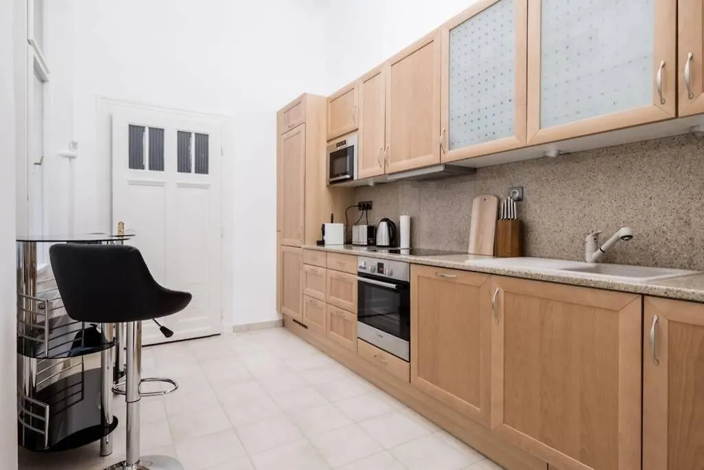 Oktober 6/8 Apartment Βουδαπέστη